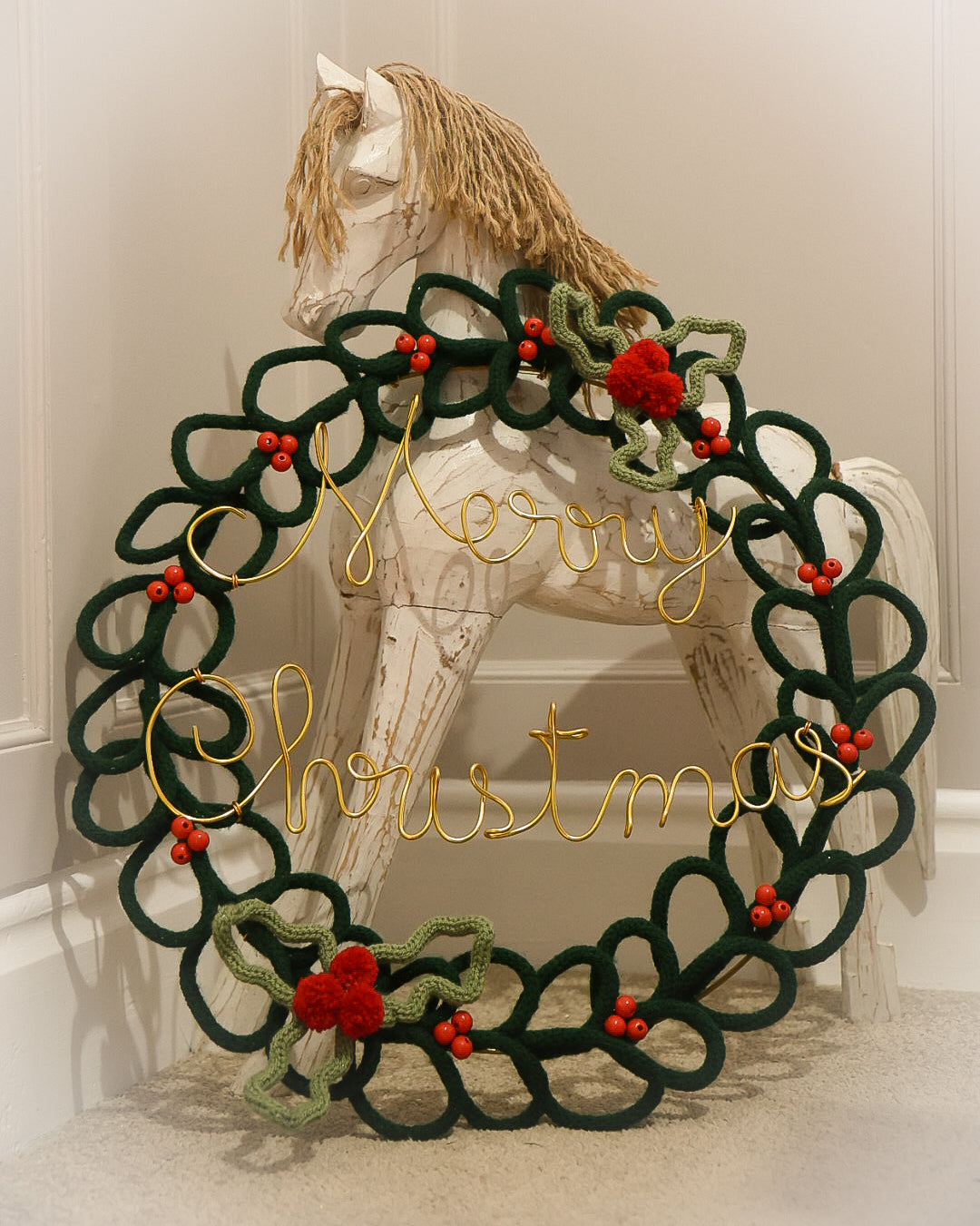 Large Handmade Knitted Wire Art Christmas Wreath - 50cm Merry Christmas Wreath