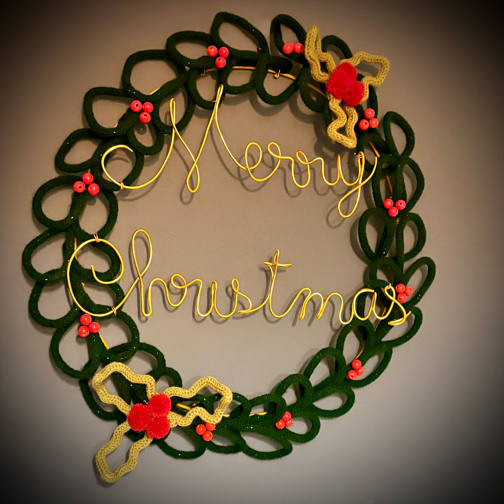 Large Handmade Knitted Wire Art Christmas Wreath - 50cm Merry Christmas Wreath