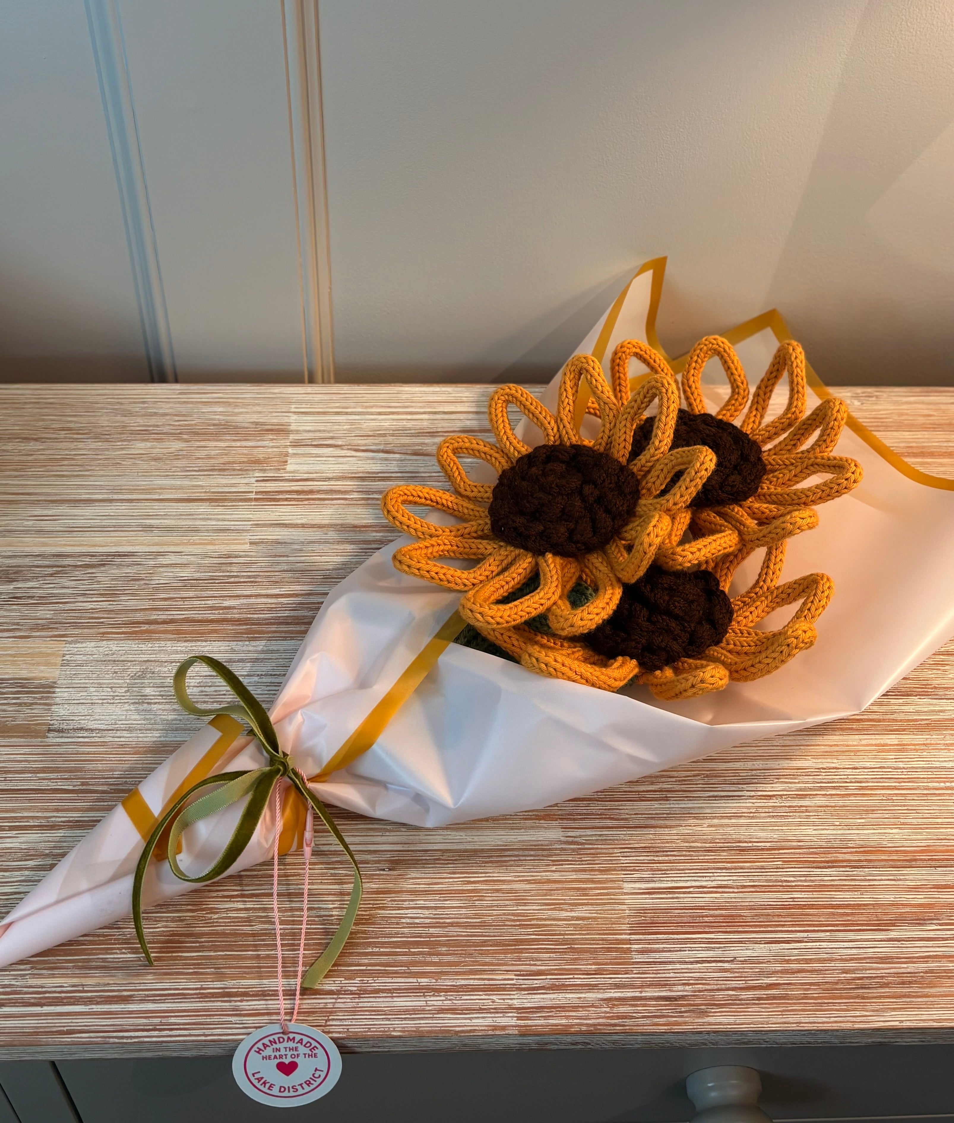 Handmade Knitted Wire Sunflower Bouquet | Forever Flower Gift | Artisan Floral Home Decor | Unique Handmade Gift