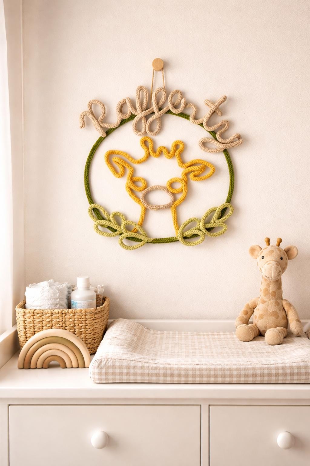 Personalised Giraffe Name Sign / Handmade Nursery Wall Decor/ Knitted Wire Giraffe Art for Safari or Jungle Nursery