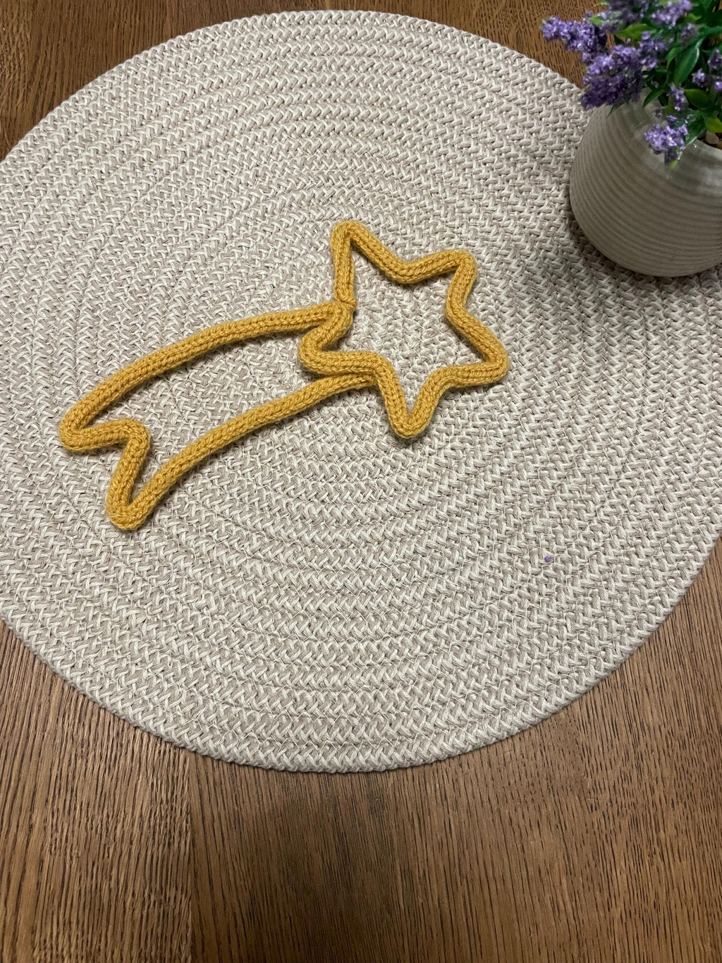 Handmade knitted rocket / Wall decoration / Space themed / Custom-made / Nursery / Baby / Star / Planet / Moon / Rocket