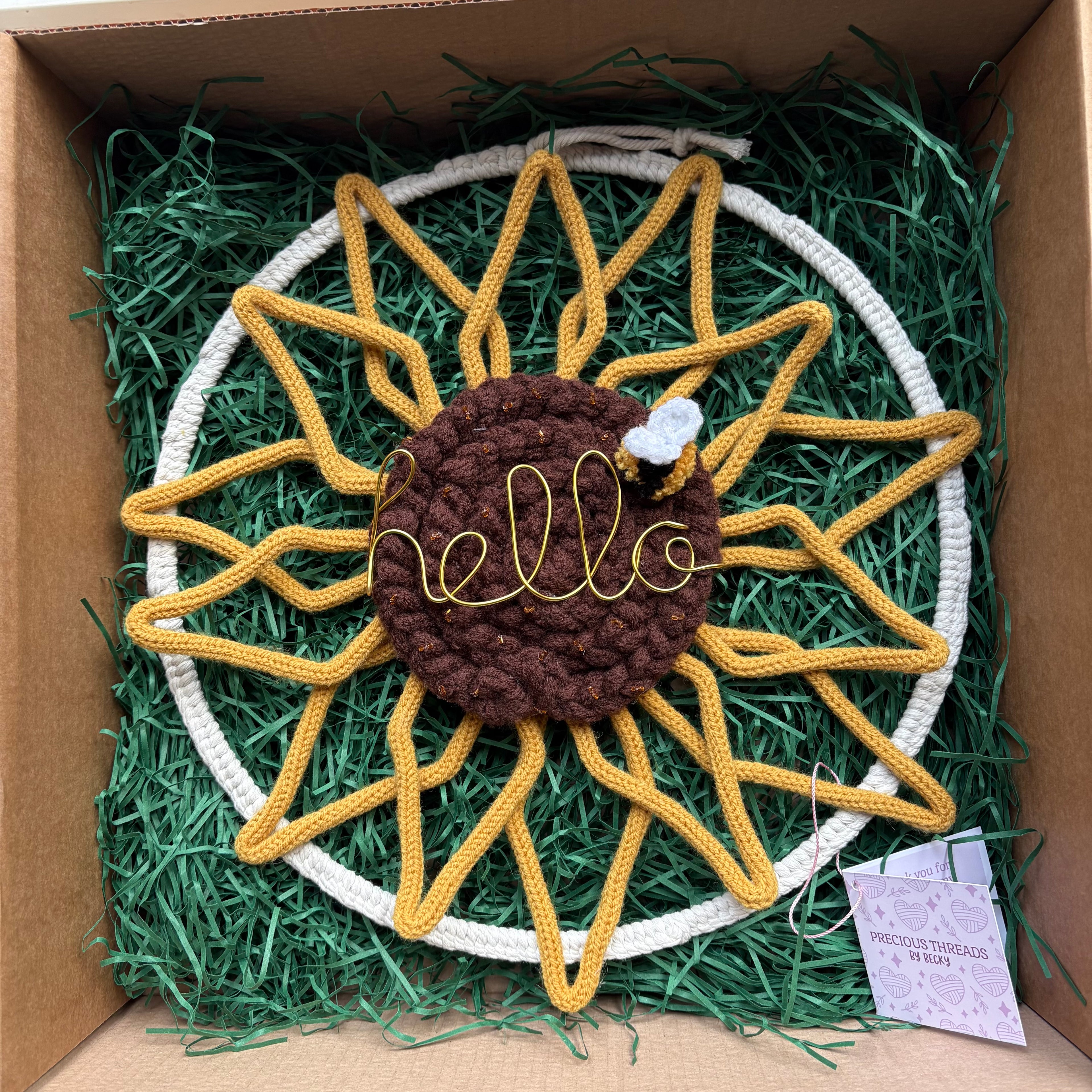 Large Handmade Knitted Wire Art Sunflower Wreath – Macramé Wall Hanging with Bee & Gold "Hello" | 40cm
