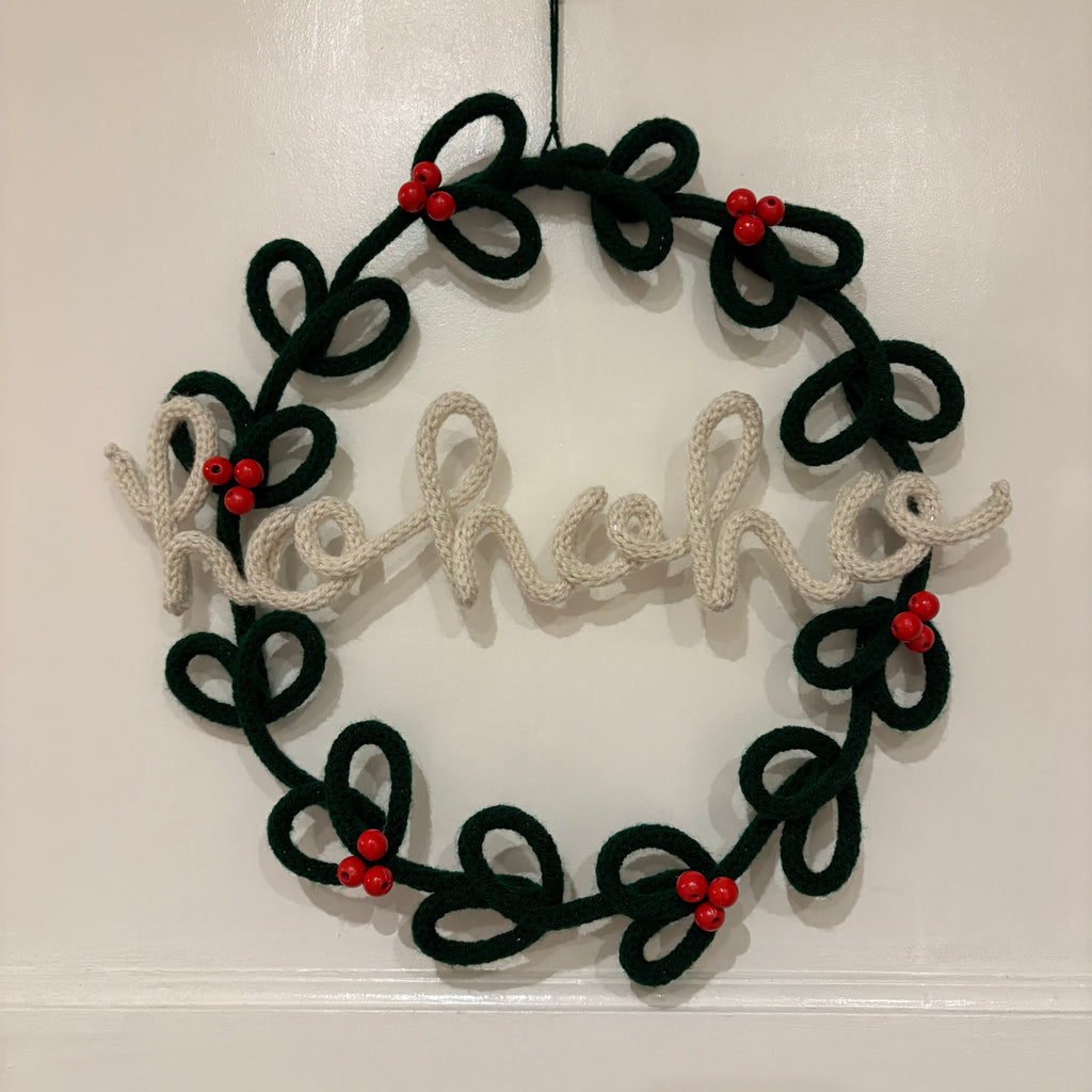 Handmade Green Knitted Wire Christmas Wreath 35cm – Front Door Christmas Wreath with Red Beads & "Ho Ho Ho" Decoration