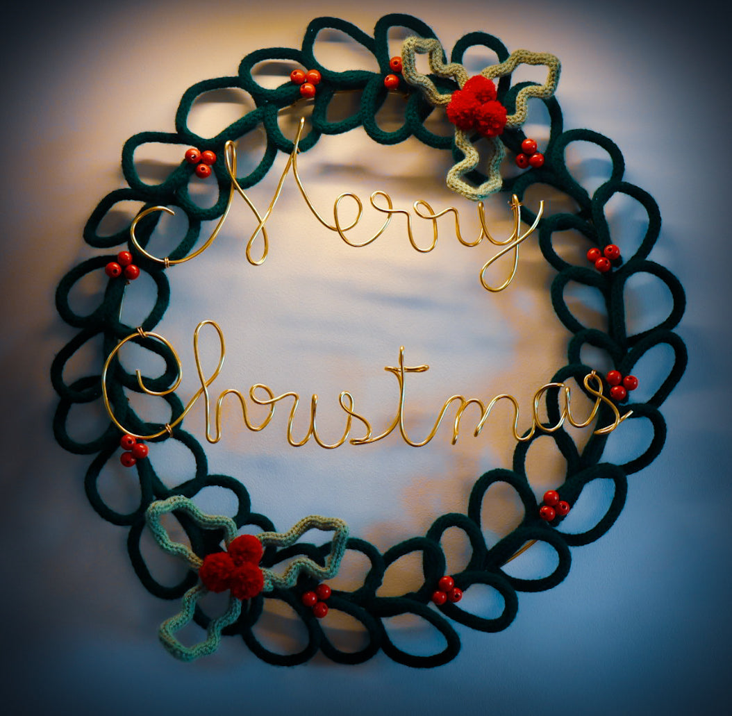 Large Handmade Knitted Wire Art Christmas Wreath - 50cm Merry Christmas Wreath